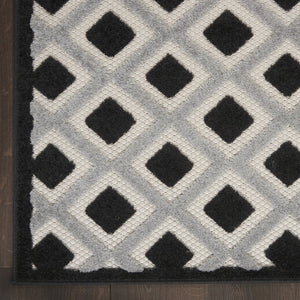 12' Black And White Indoor Outdoor Runner Rug