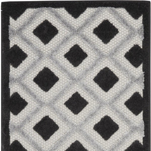 8' Black And White Indoor Outdoor Runner Rug