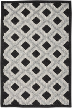 3' X 4' Black And White Indoor Outdoor Area Rug