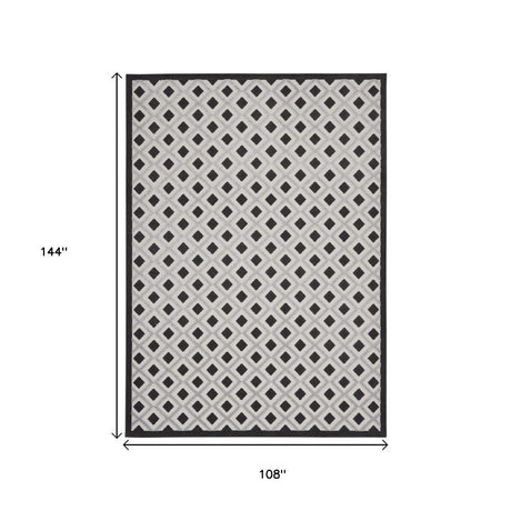 9' X 12' Black And White Indoor Outdoor Area Rug