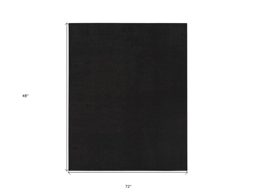 4' X 6' Black Stain Resistant Indoor Outdoor Area Rug