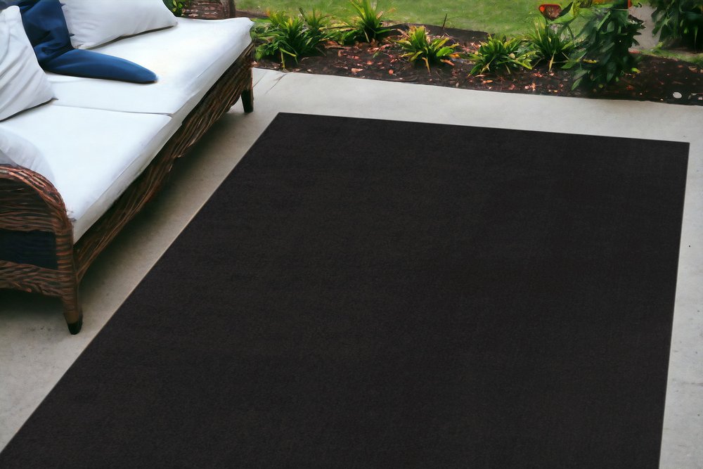 4' X 6' Black Stain Resistant Indoor Outdoor Area Rug