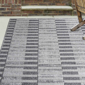 6' X 9' Grey Striped Stain Resistant Non Skid Indoor Outdoor Area Rug