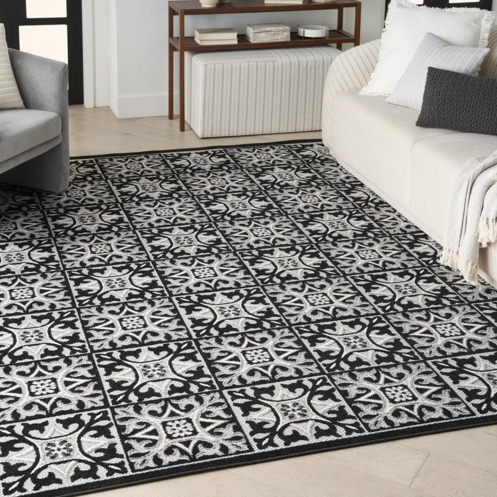 9' X 12' Black And White Fleur De Lis Stain Resistant Non Skid Area Rug