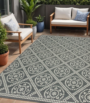 5' X 8' Gray and Ivory Geometric Stain Resistant Indoor Outdoor Area Rug