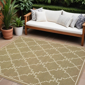 7' X 10' Tan Geometric Stain Resistant Indoor Outdoor Area Rug