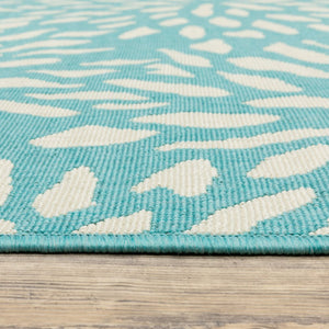 8' X 8' Blue and Ivory Round Floral Stain Resistant Indoor Outdoor Area Rug