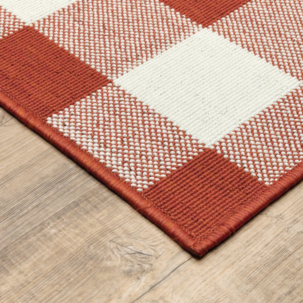 2' X 3' Red And Ivory Geometric Plaid Indoor Outdoor Area Rug