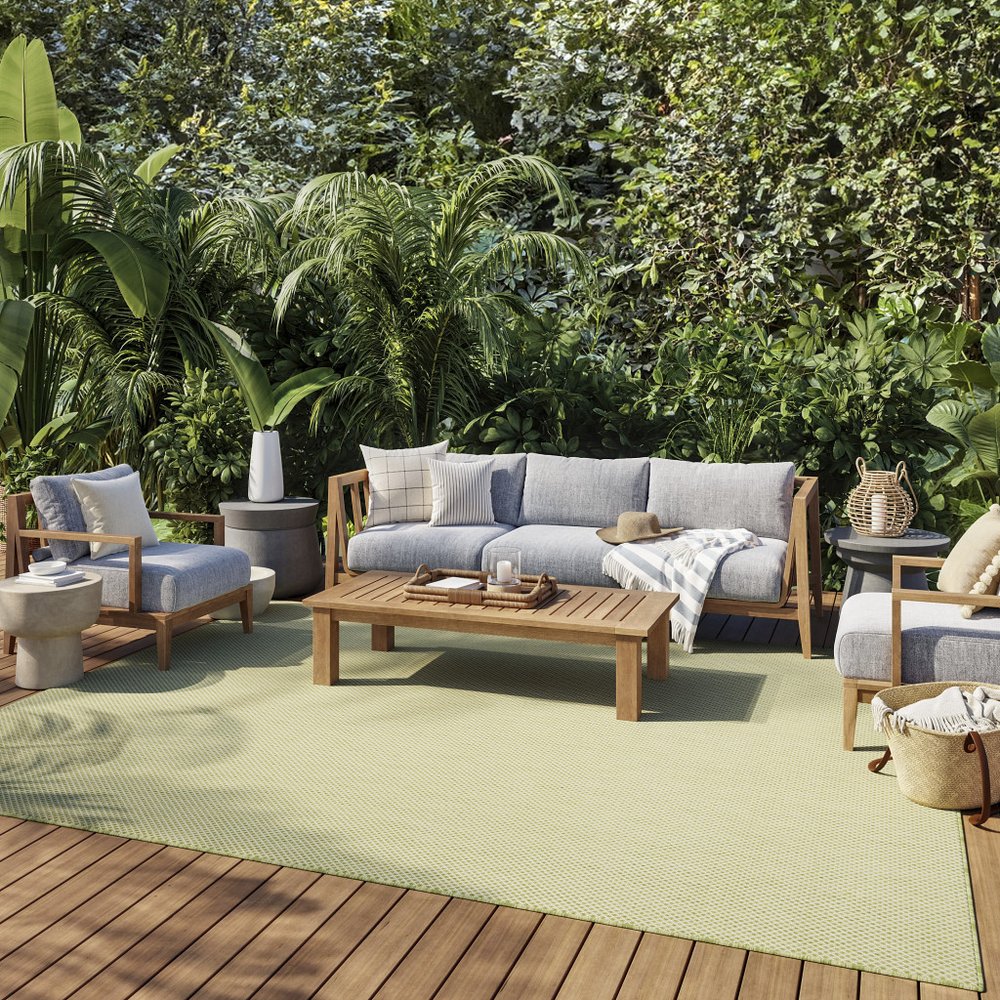 8' X 10' Green And Ivory Indoor Outdoor Area Rug