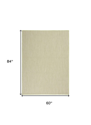 5' X 7' Green and Ivory Indoor Outdoor Area Rug