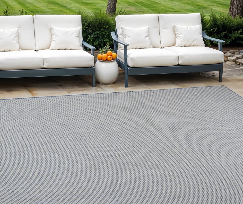 7' X 10' Blue And Ivory Indoor Outdoor Area Rug