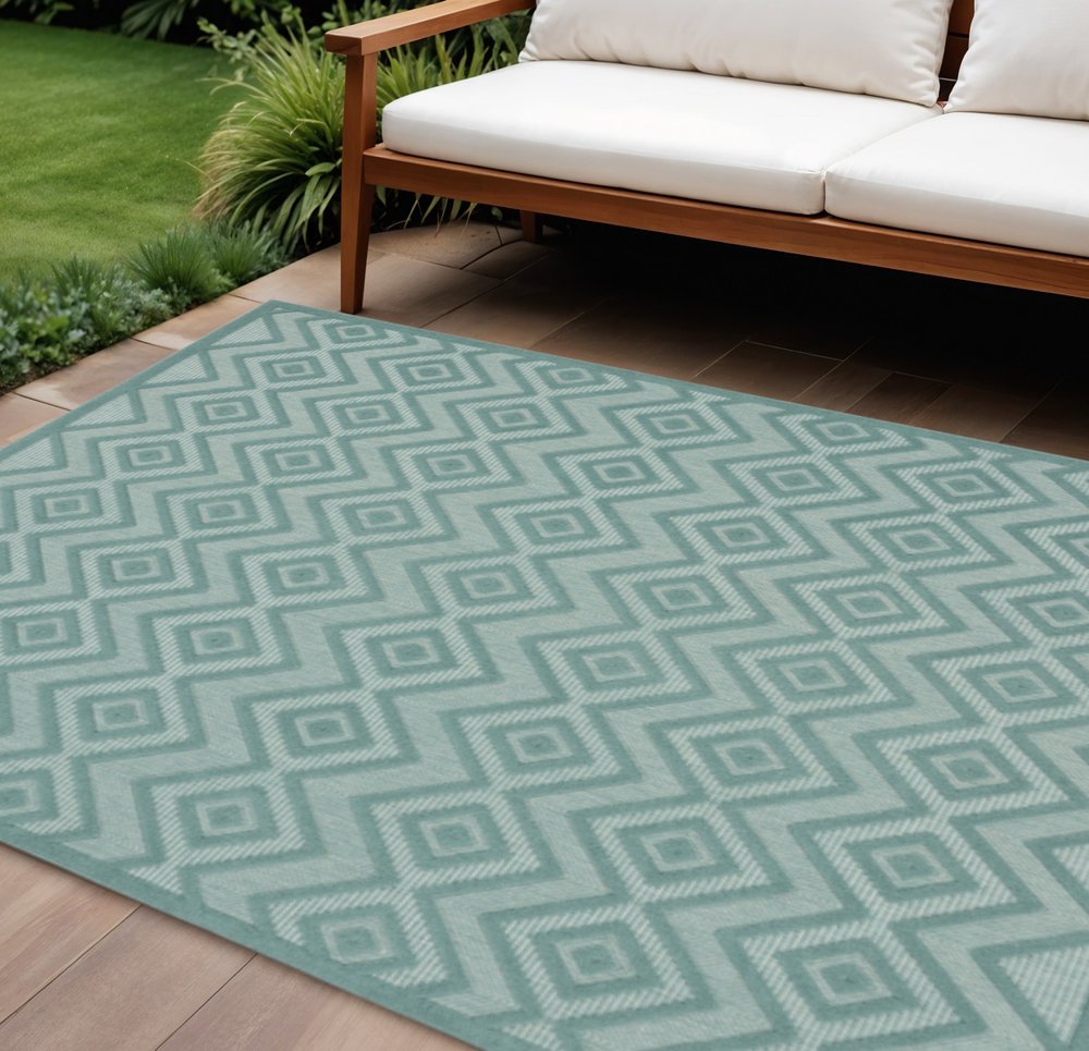 7' X 10' Aqua Indoor Outdoor Area Rug