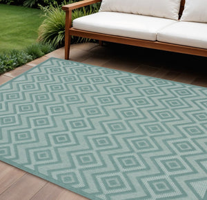8' X 10' Aqua Indoor Outdoor Area Rug