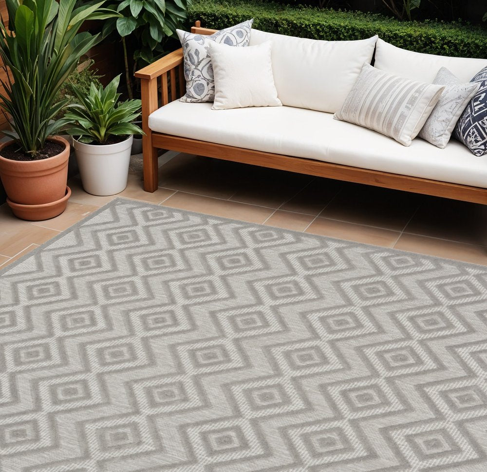 9' X 12' Gray And Silver Indoor Outdoor Area Rug