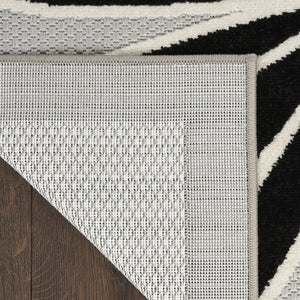 3' X 4' Black and White Floral Indoor Outdoor Area Rug