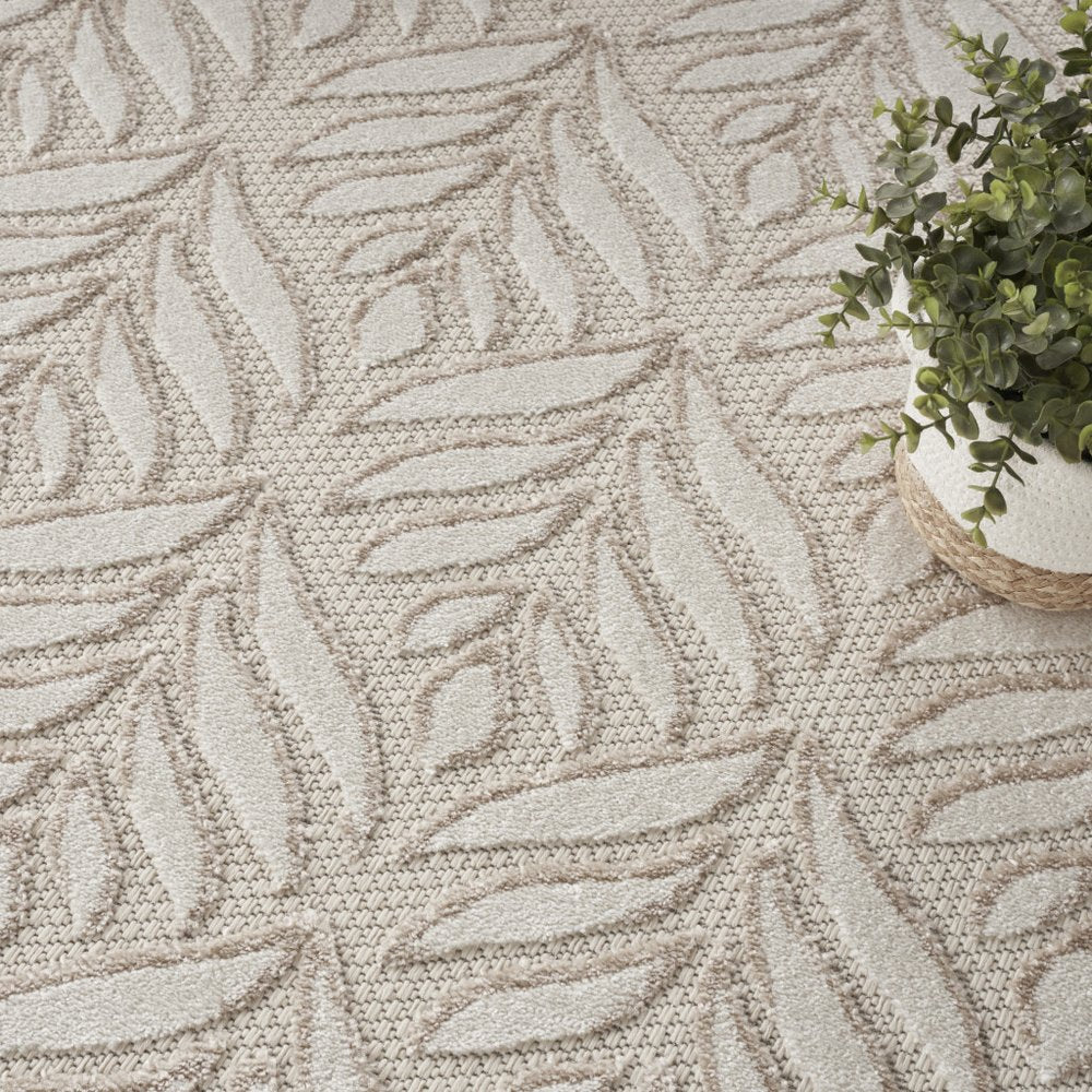 8' Gray and Ivory Round Floral Indoor Outdoor Area Rug