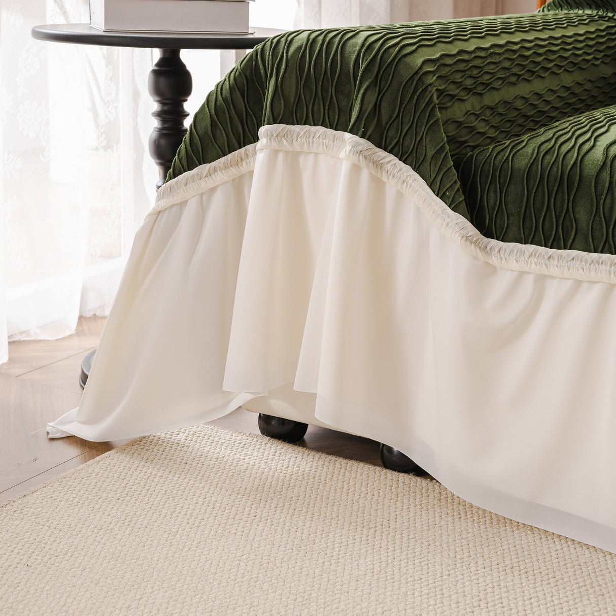 Soft Warm Flannel Couch Cover Throw Blanket with French Flounce, Beautiful Furniture Throws for Sofas