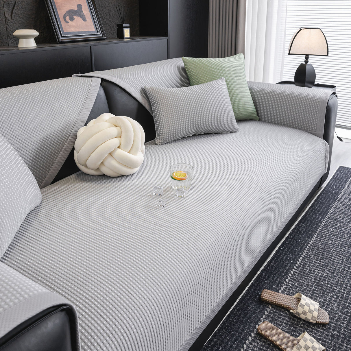 Non-Slip Cooling Breathable Couch Protector Towel, Lightweight Slipcover for Sofas