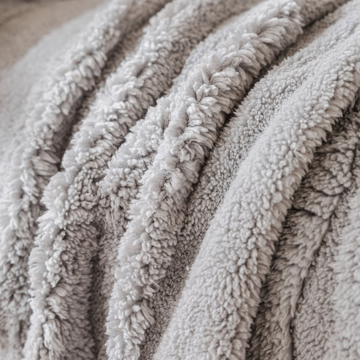 Modern 3D Water Ripple Sofa Cover, Non-Shedding Cream Style Furniture Protector Throw