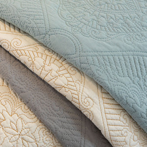 Baroque Sofa Cover – Quilted Cotton, Non-Slip, Washable with Ornate Embroidery