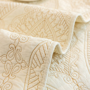 Baroque Sofa Cover – Quilted Cotton, Non-Slip, Washable with Ornate Embroidery