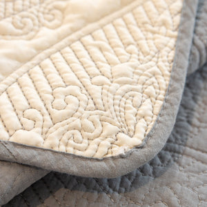 Baroque Sofa Cover – Quilted Cotton, Non-Slip, Washable with Ornate Embroidery