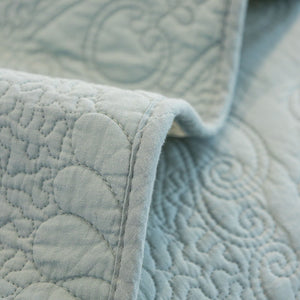 Baroque Floral Quilted Cotton Sofa Cover, Non-Slip Washable Couch Protector