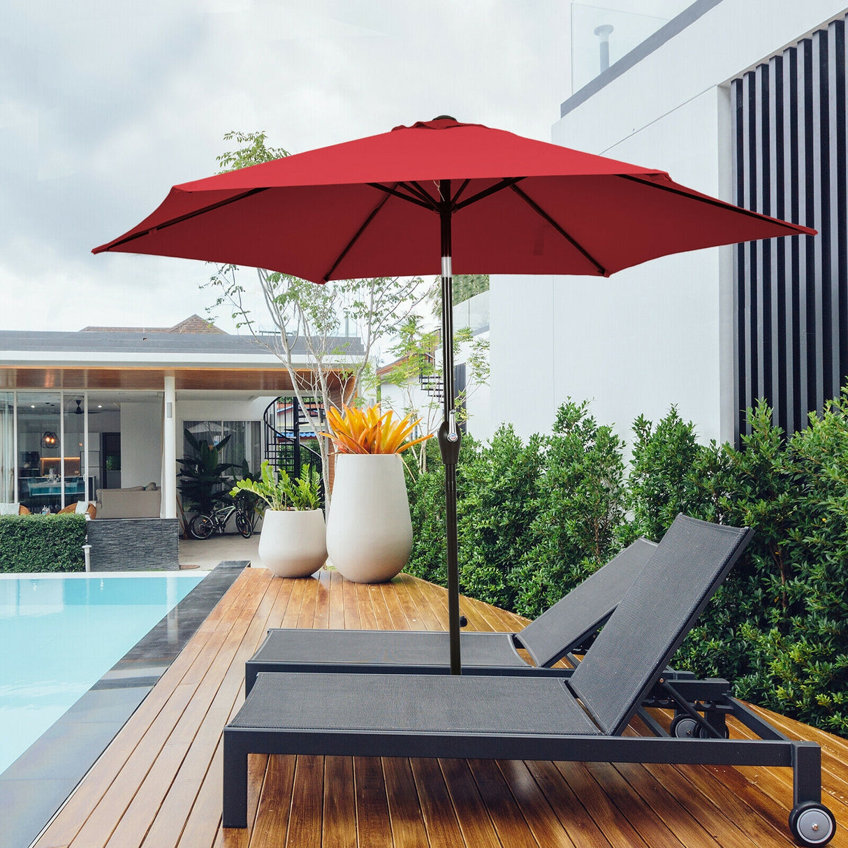9 ft Patio Outdoor Umbrella with Crank-Orange