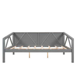 Elegant Design Daybed With Slat Support by Couch.com