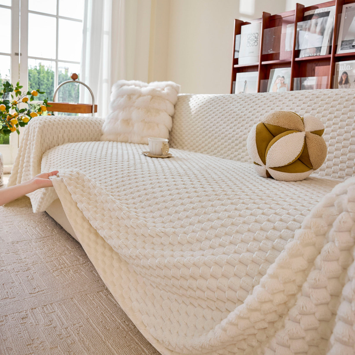 Thick Plush Non-Slip Sofa Throw Cover, Warm Soft Faux Fur Couch Protector for Winter