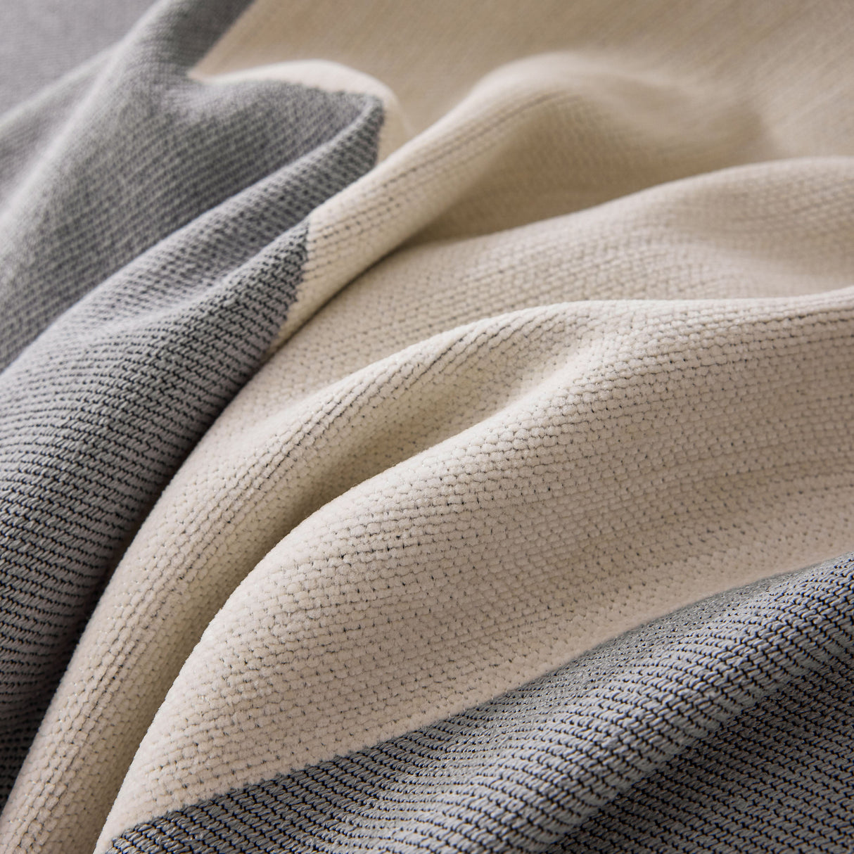 Modern Abstract Chenille Sofa Cover, Large Soft Throw Blanket with Tassels for Couch