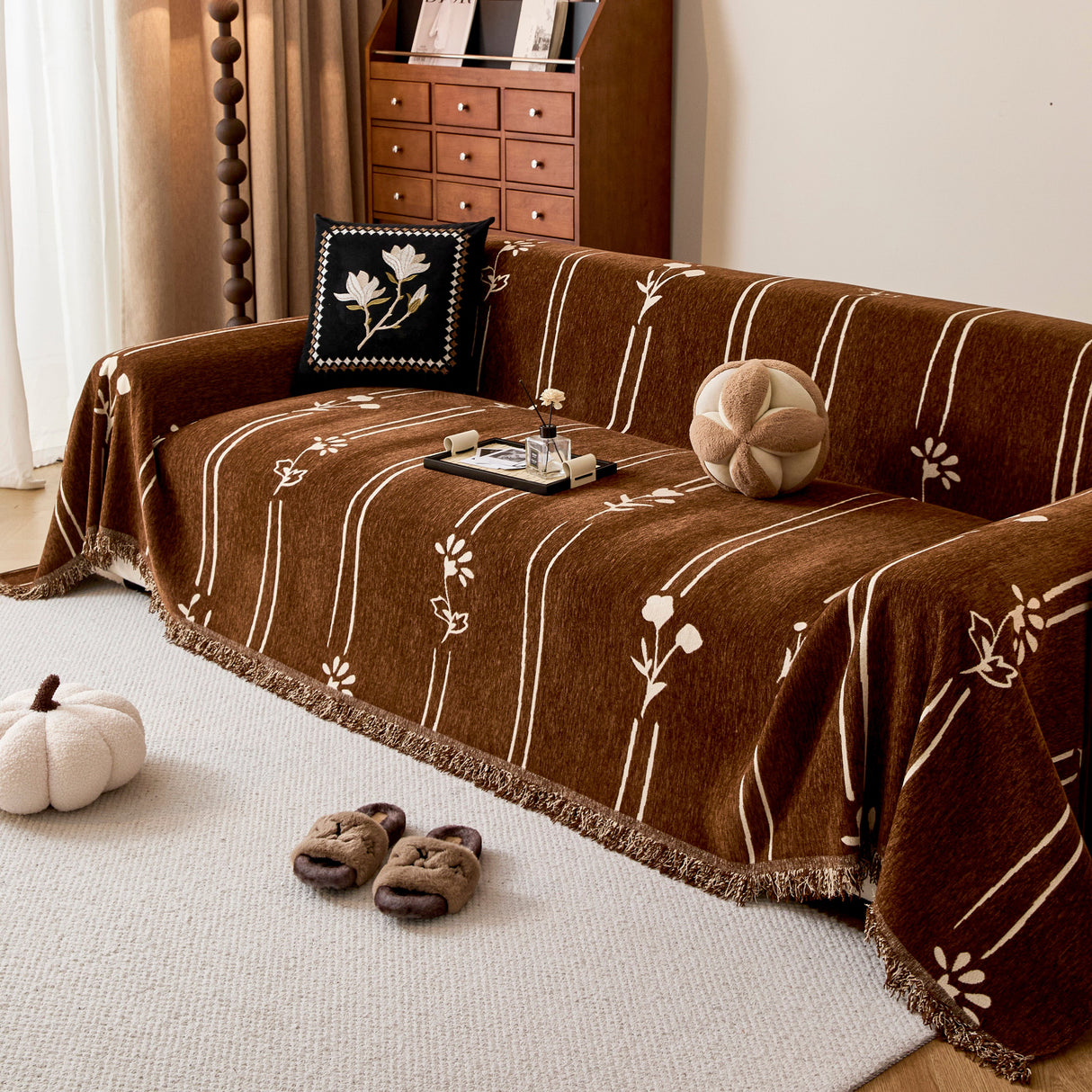 Chenille Jacquard Sofa Throw Cover with Tassel Soft Thick Couch Protector Blanket