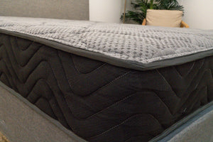 8" Pocket Coil / Hybrids Mattress by Couch.com
