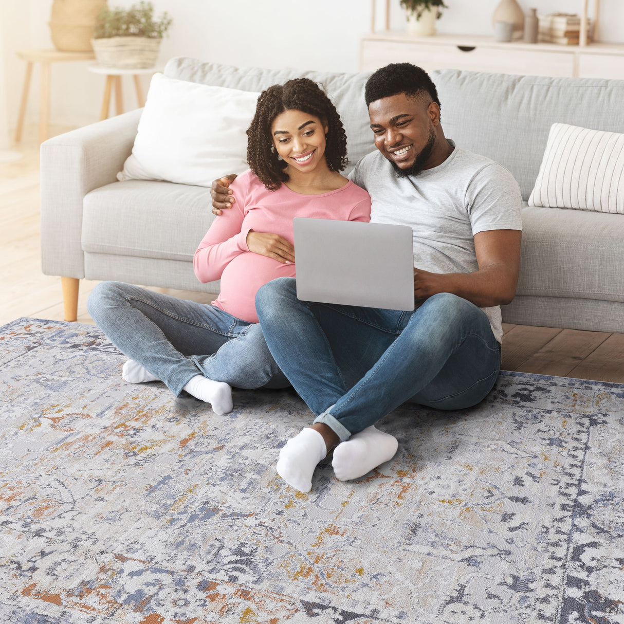 Payas - Trendy Traditional Area Rug by Couch.com