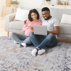 Payas - Trendy Traditional Area Rug by Couch.com