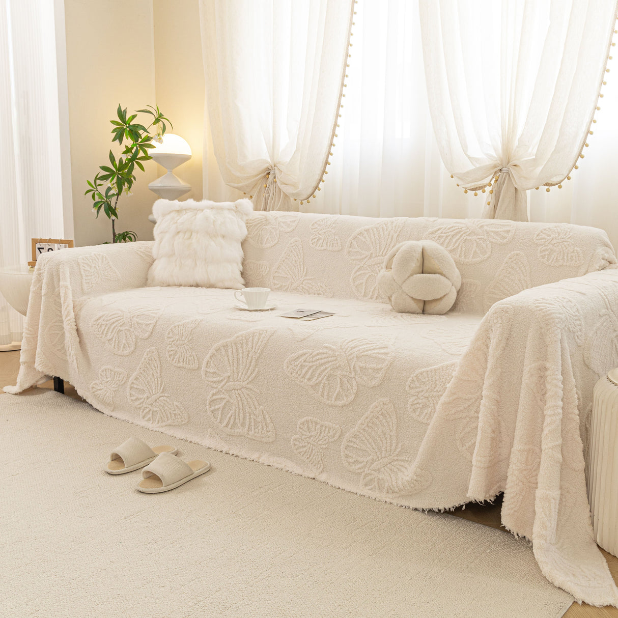 Luxury 3D Butterfly Jacquard Sofa Throw Blanket, Ultra-Soft Plush Fleece Couch Cover