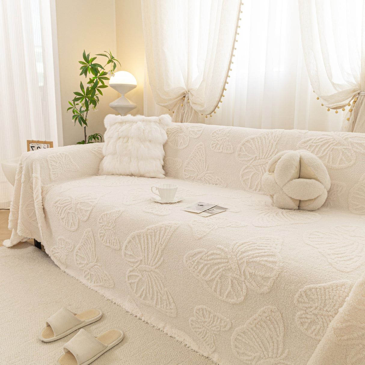 Luxury 3D Butterfly Jacquard Sofa Throw Blanket, Ultra-Soft Plush Fleece Couch Cover