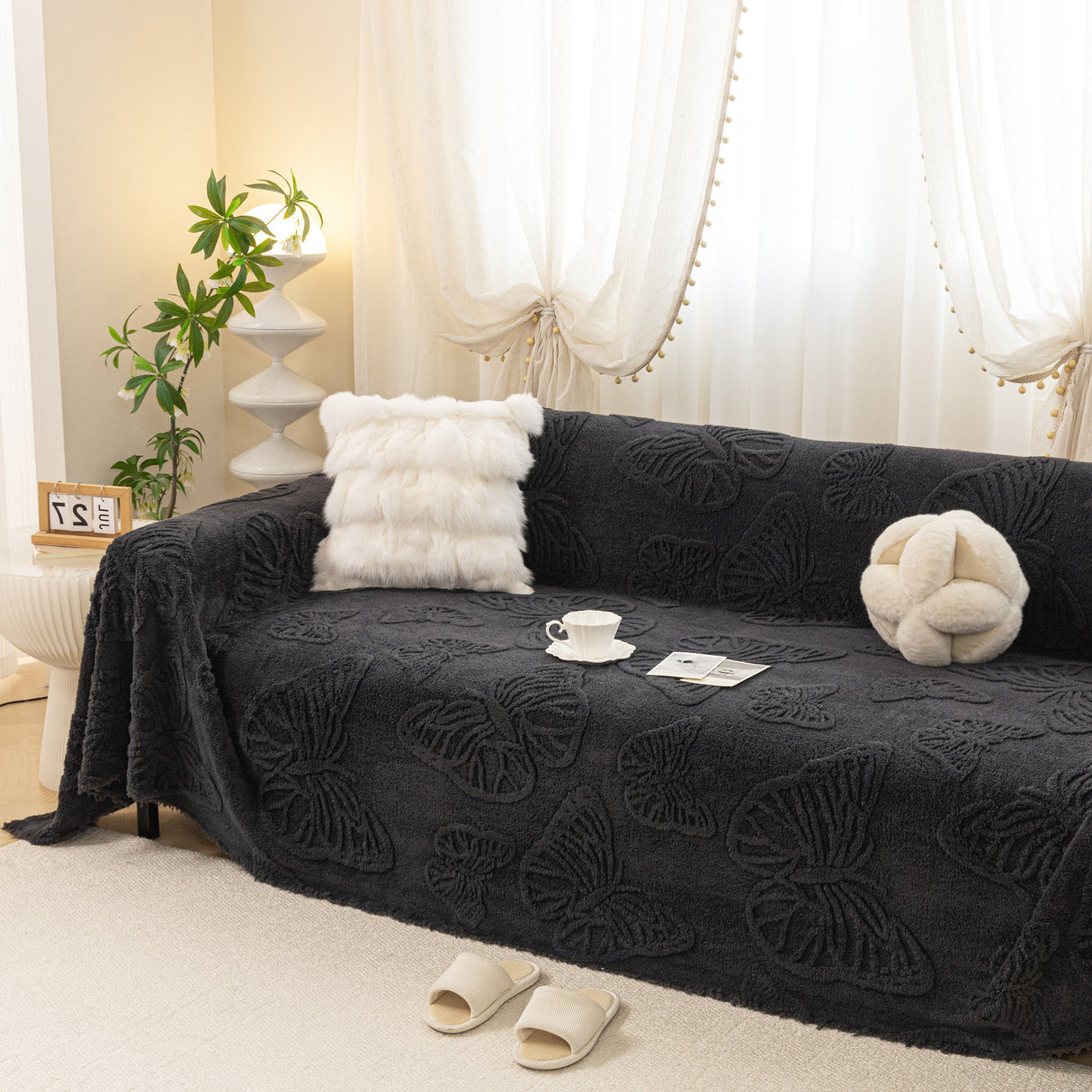 Luxury 3D Butterfly Jacquard Sofa Throw Blanket, Ultra-Soft Plush Fleece Couch Cover