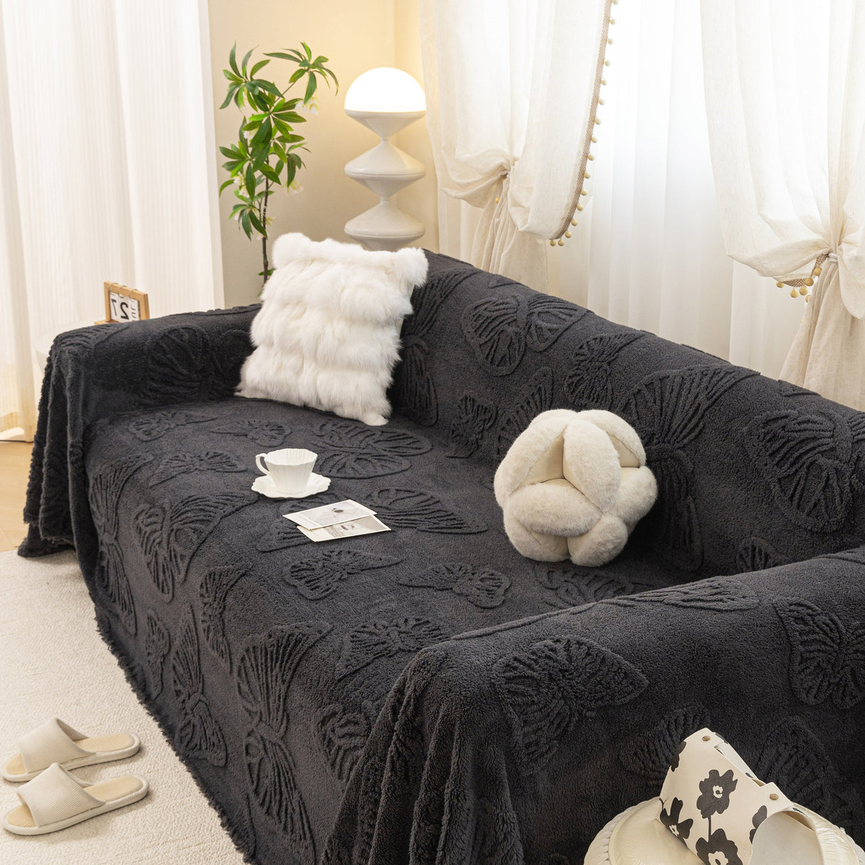 Luxury 3D Butterfly Jacquard Sofa Throw Blanket, Ultra-Soft Plush Fleece Couch Cover