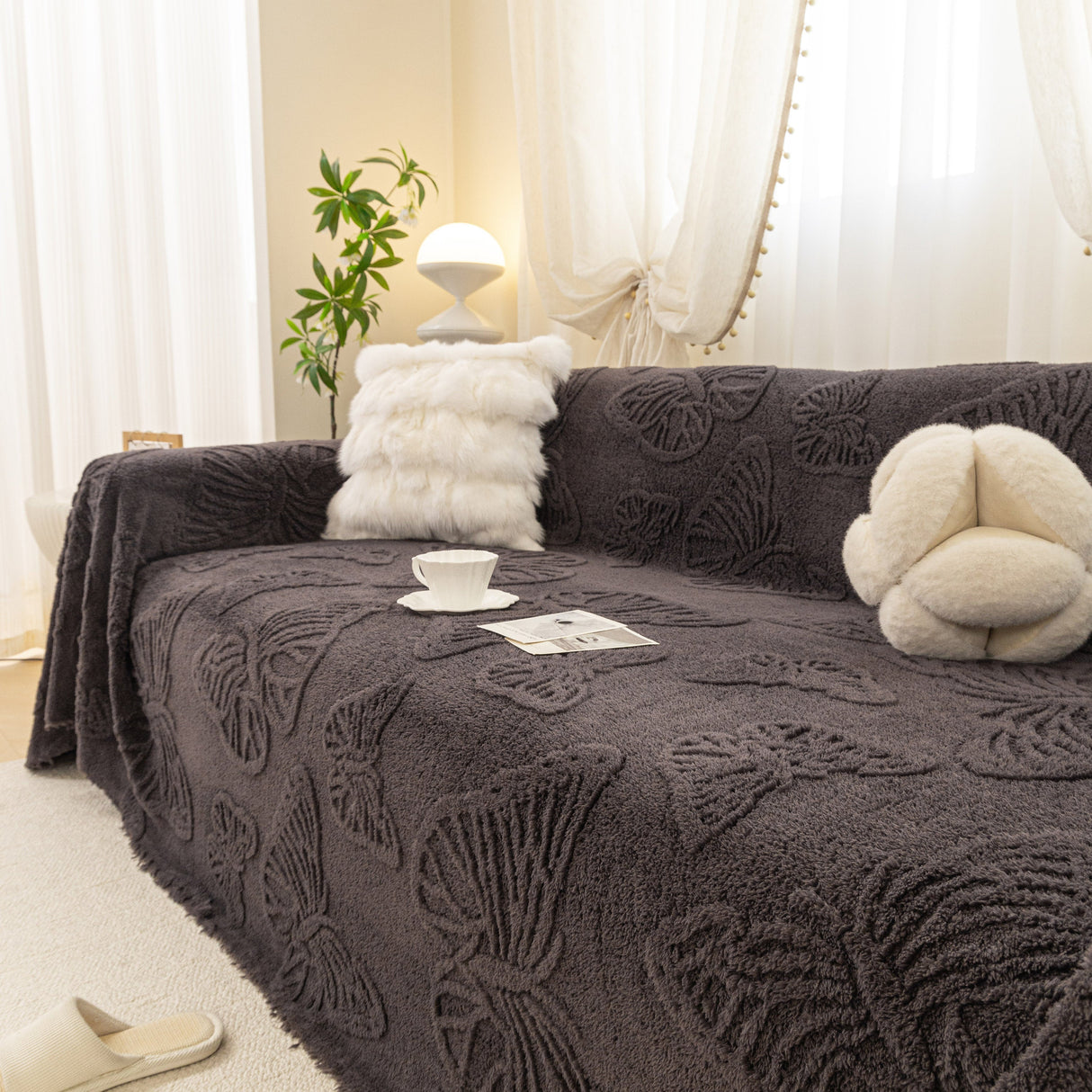 Luxury 3D Butterfly Jacquard Sofa Throw Blanket, Ultra-Soft Plush Fleece Couch Cover