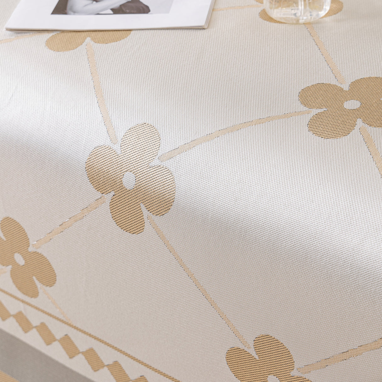 Cooling Four-Leaf Clover Hope Faith Love Luck Summer Comfy Ice Silk Furniture Throw Covers for Sofas