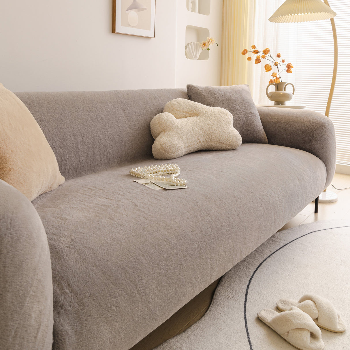 Soft Plush Warm Sofa Cover Stretchable Cozy Velvet Couch Protector for Fall & Winter