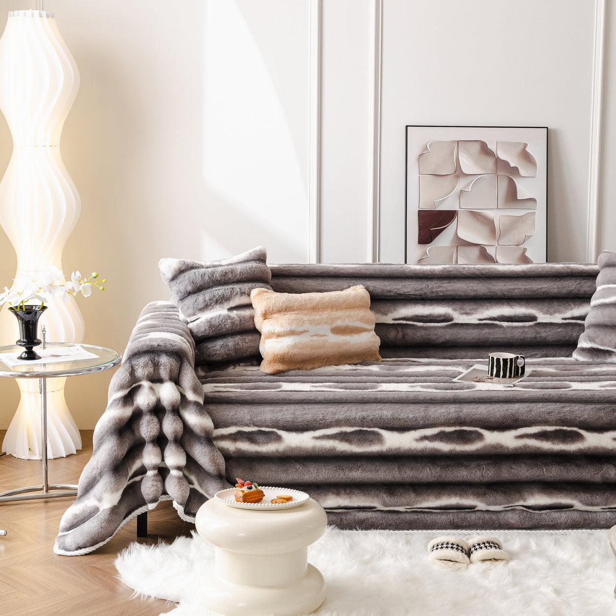 Ultra Soft Faux Fur Couch Cover – Large, Fluffy, and Elegant Sofa Throw Blanket