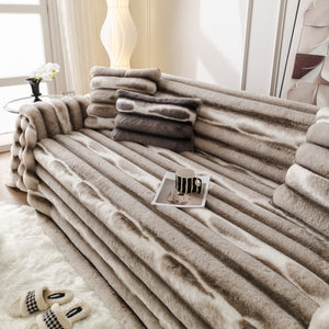 Ultra Soft Faux Fur Couch Cover – Large, Fluffy, and Elegant Sofa Throw Blanket
