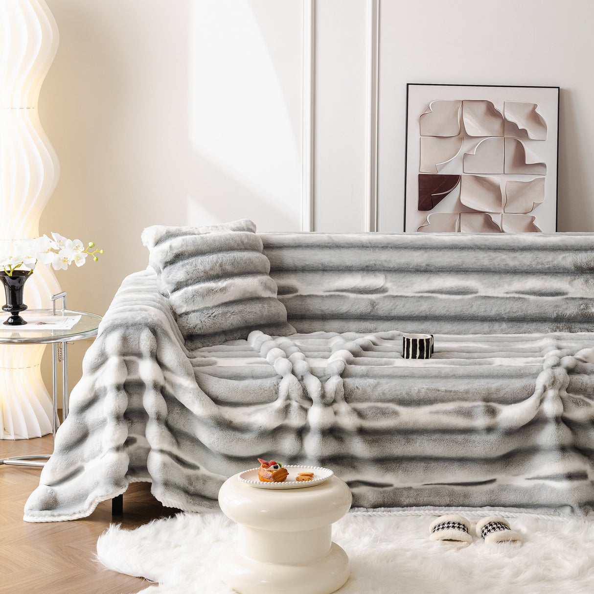 Ultra Soft Faux Fur Couch Cover – Large, Fluffy, and Elegant Sofa Throw Blanket