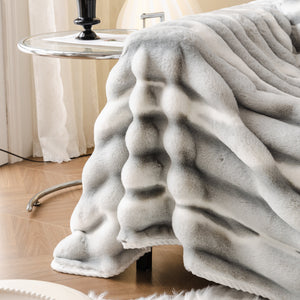 Ultra Soft Faux Fur Couch Cover – Large, Fluffy, and Elegant Sofa Throw Blanket