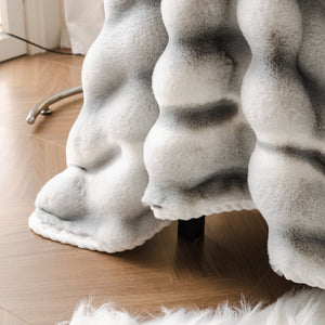 Ultra Soft Faux Fur Couch Cover – Large, Fluffy, and Elegant Sofa Throw Blanket