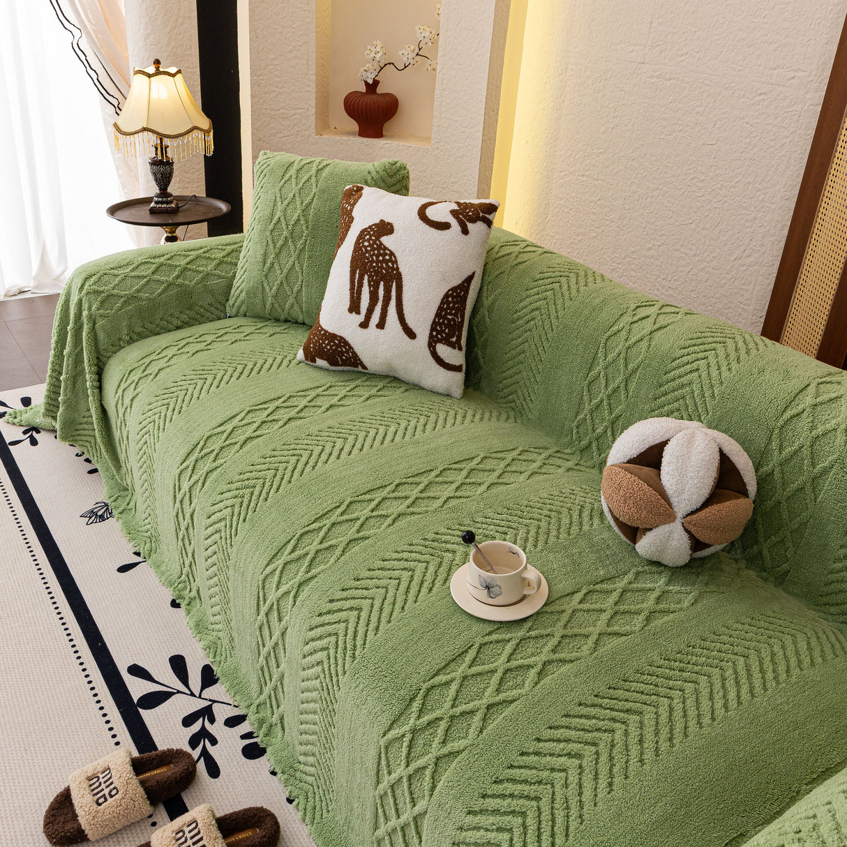 Plush Fleece Sofa Cover with 3D Cable Knit Texture Soft Cozy Warm Sofa Throw Blanket