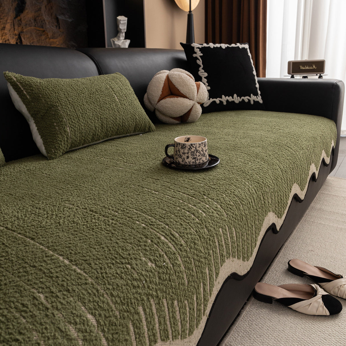 Textured Sofa Seat Cover with Wave Edge – Non-Slip, Washable Couch Throw Protector