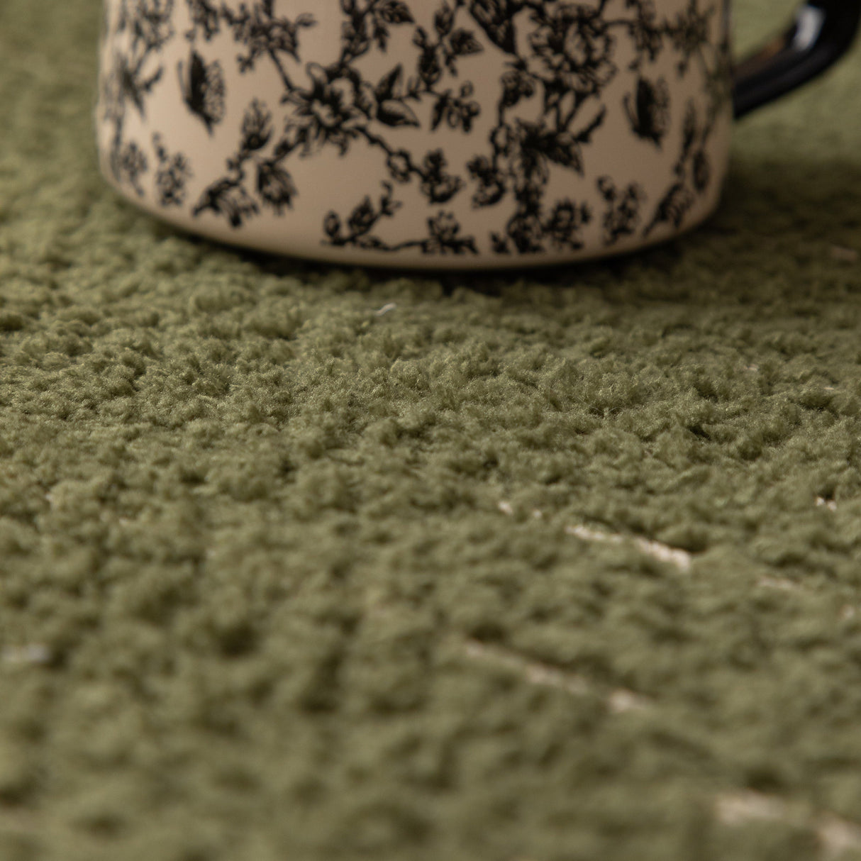 Textured Sofa Seat Cover with Wave Edge – Non-Slip, Washable Couch Throw Protector